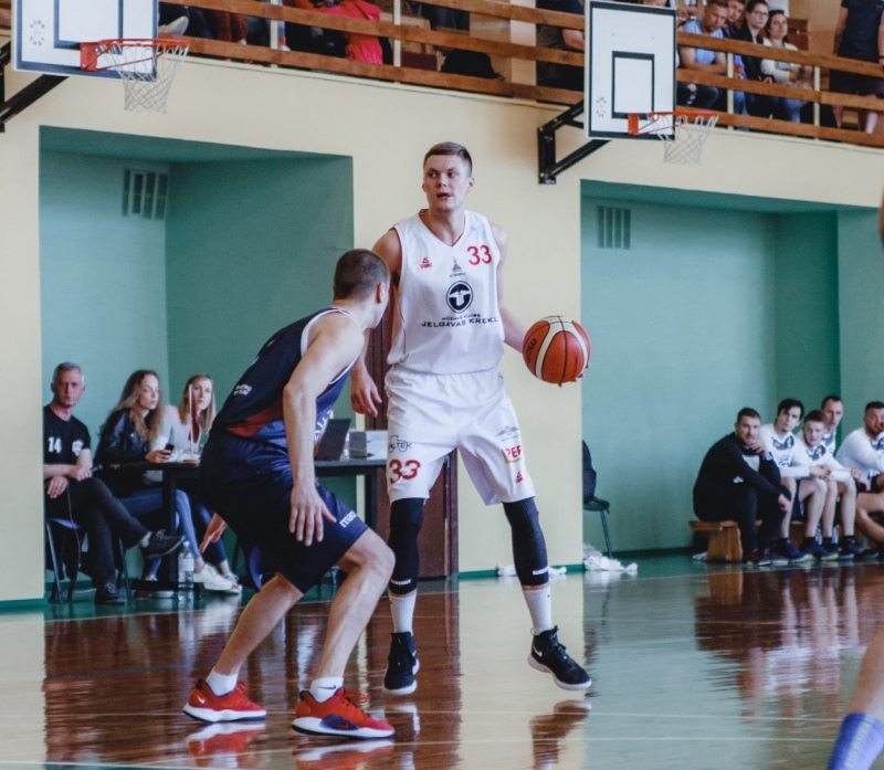 Jaunpils basketbolisti uzveic Rīgas komandu "East-Ball/RTDP"