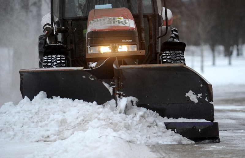 "Clean R" ielu un ceļu uzturēšanu sāk ziemas darbu režīmā