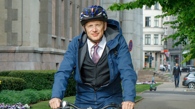 Premjers rosina nevakcinētām personām pašām segt ārstniecības izdevumus