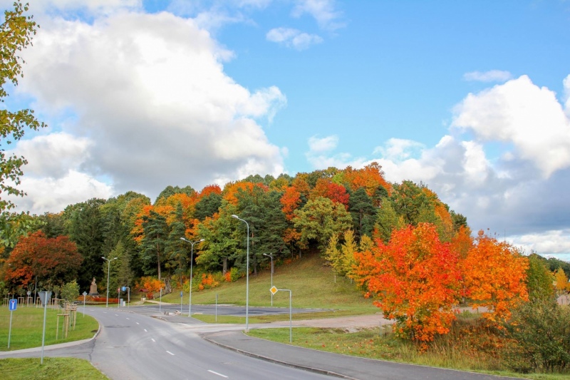 Nedēļas nogale Latvijā gaidāma rudenīgi silta
