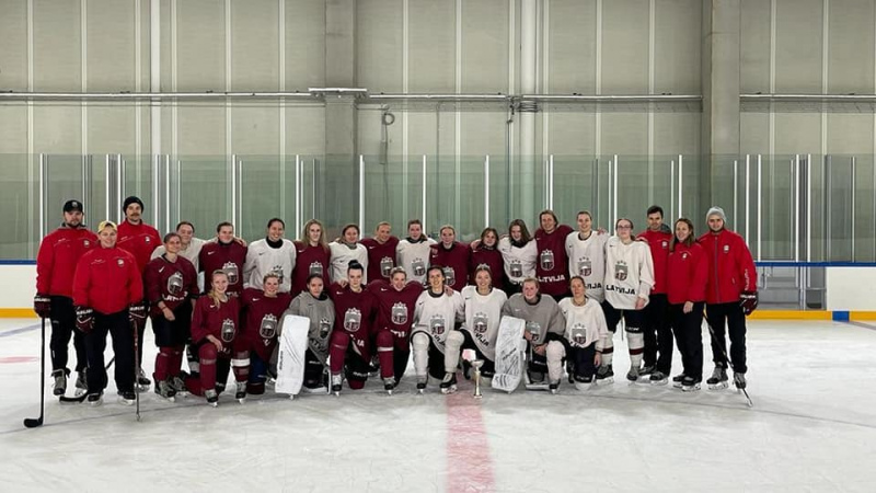 Tukuma hokejistes piedalījušās Latvijas izlases treniņnometnē