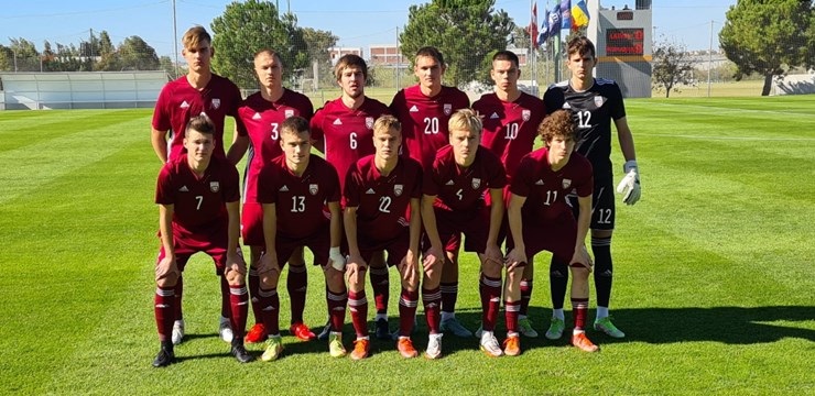 Latvijas U19 futbola izlase ar 0:1 piekāpjas Rumānijas vienaudžiem