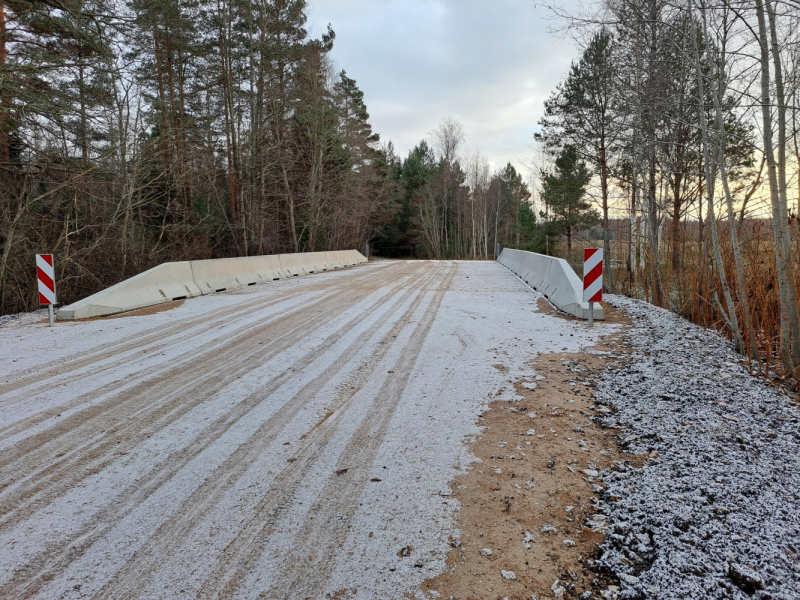 Atjaunota satiksme uz tilta pār Jurģupi, kas atrodas uz autoceļa Ezernieki-Jaunpļavas-Rindzele, Zentenes pagastā