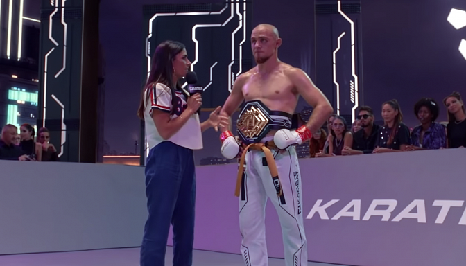Skrīvers ASV aizvada veiksmīgu "Karate Combat" pasaules čempiona jostas aizstāvības cīņu Skrīvers ASV aizvada veiksmīgu "Karate Combat" pasaules čempiona jostas aizstāvības cīņu