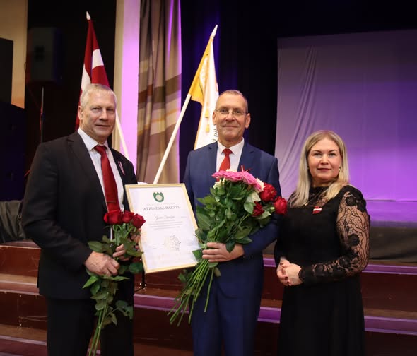 Jānis Sproģis saņēmis “Tukuma novada Atzinības rakstu” Jānis Sproģis saņēmis “Tukuma novada Atzinības rakstu”