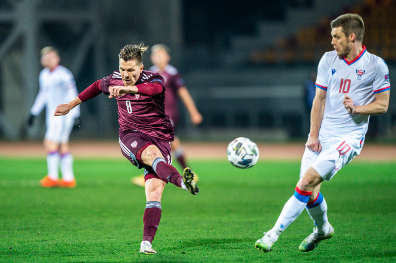 Latvijas futbola izlase spēlē neizšķirti ar Fēru salām Latvijas futbola izlase spēlē neizšķirti ar Fēru salām