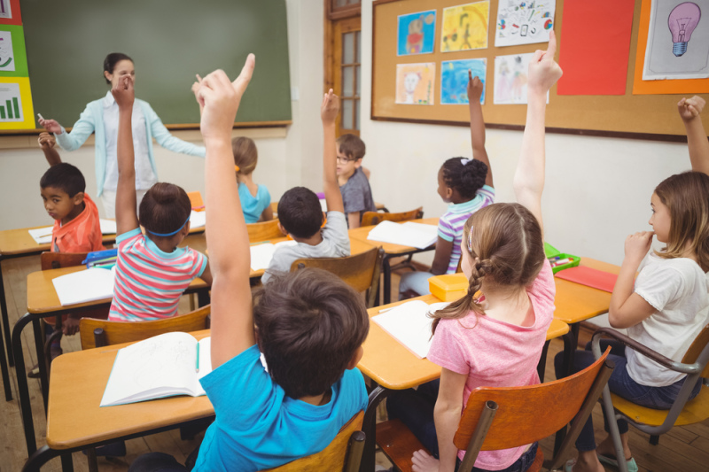 Pēc četriem gadiem plāno liegt skolās krievu valodu apgūt kā otru svešvalodu