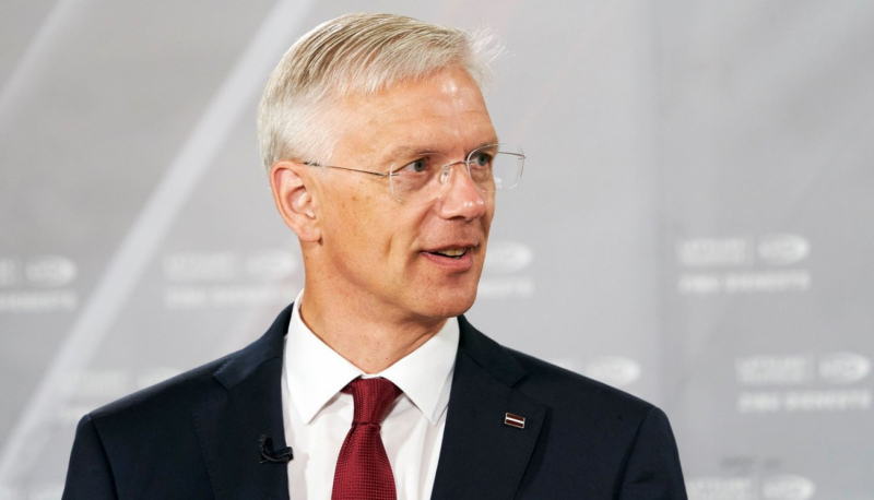 Kariņš: Omikrona dēļ Latvijā jaunu ierobežojumu nebūs