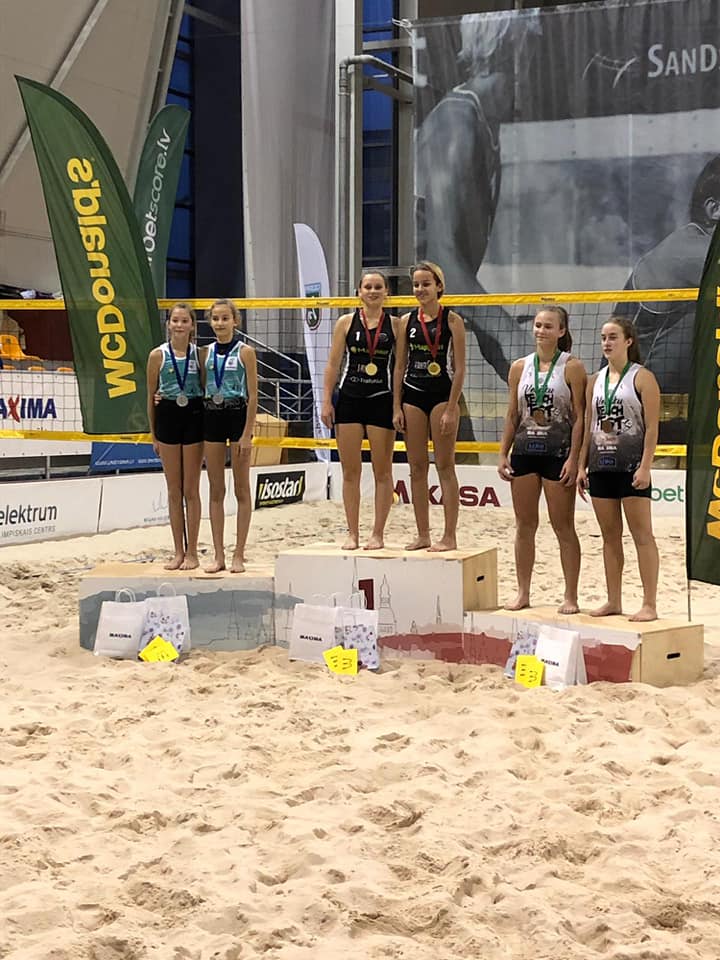 Martini - Ādamsone uzvar U16 ziemas čempionāta pludmales volejbolā 1.posmā Martini - Ādamsone uzvar U16 ziemas čempionāta pludmales volejbolā 1.posmā