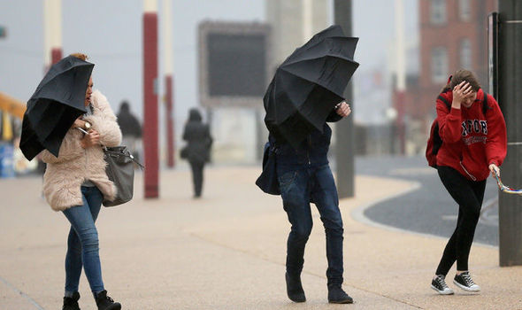 Šodien gaidāms rekordsilts laiks; tiek izsludināts oranžais brīdinājums